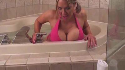 Busty Blonde Takes A Bath 6 Min - upornia.com